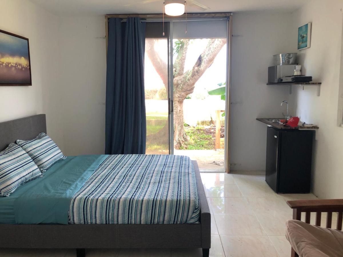 Las Olas Beach Apartments Αρεσίμπο Εξωτερικό φωτογραφία