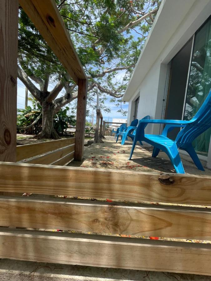 Las Olas Beach Apartments Αρεσίμπο Εξωτερικό φωτογραφία