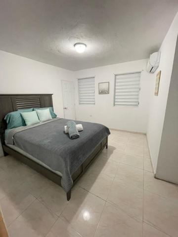 Las Olas Beach Apartments Αρεσίμπο Εξωτερικό φωτογραφία